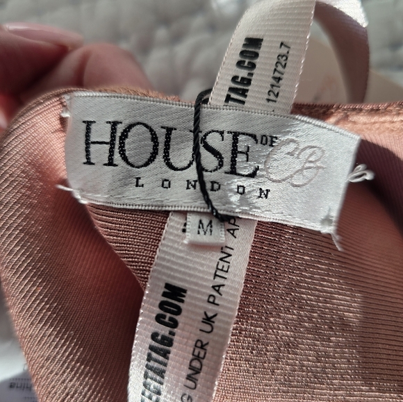 House of CB “Lois” Camel Bandage Scoop Neck Bodysuit | Size M | NWT - Picture 8 of 10